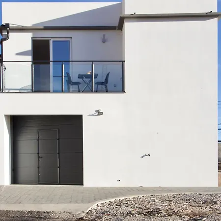 Golden Moon, Понта-ду-Сол