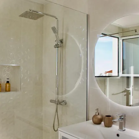 Golden Moon, Апартаменты Понта-ду-Сол