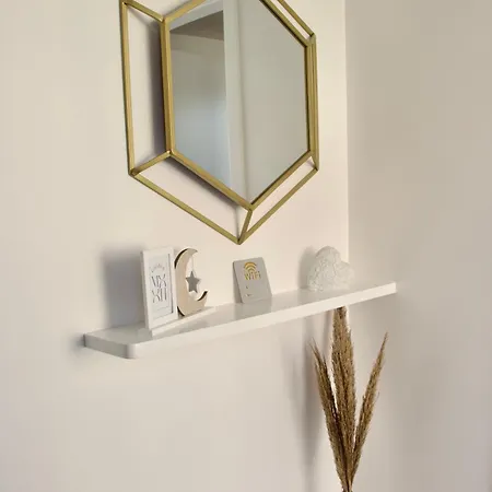 Golden Moon, Appartement *