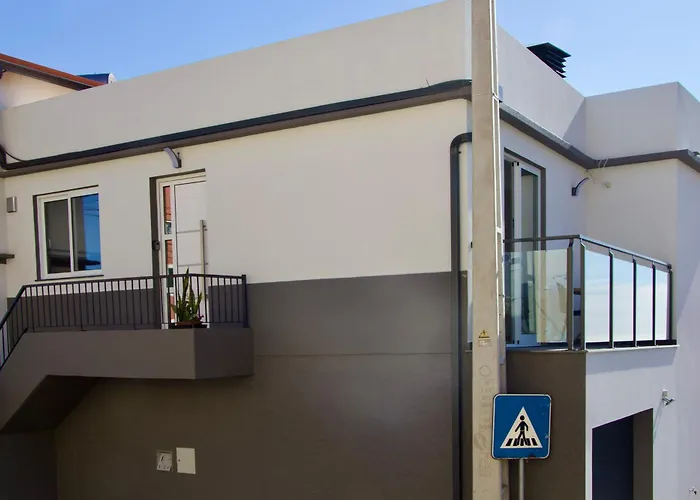 Golden Moon, 公寓 蓬他达维托亚