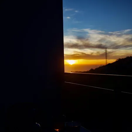 Golden Moon, Ponta do Sol (Madeira)