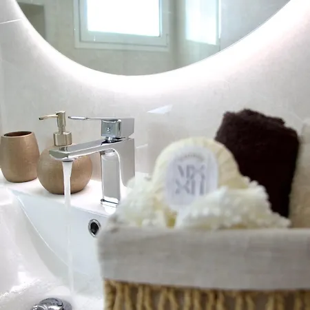 아파트 Golden Moon, *