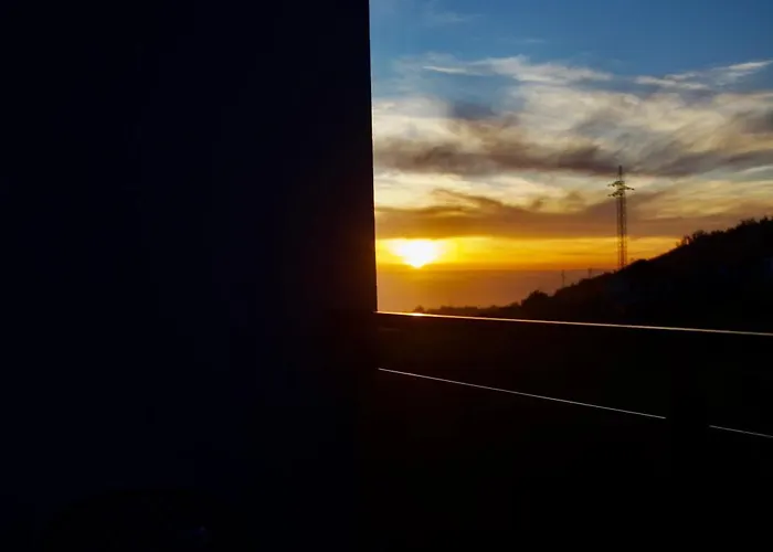 Golden Moon, Ponta do Sol (Madeira)