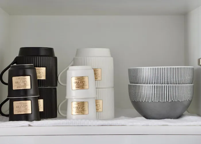 Golden Moon, 公寓 蓬他达维托亚